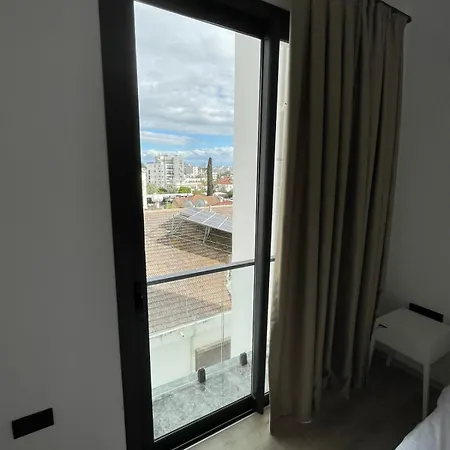 Apartment Modern Balcony Flat In Dereboyu - Walk Everywhere